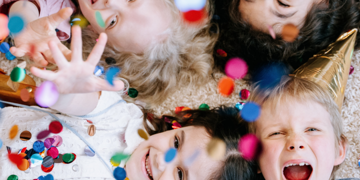 Kinder die sich freuen - Ferien - Fasching