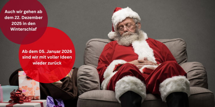 Weihnachtsmann schläft im Sessel